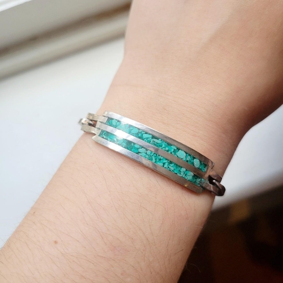 Vintage Silver Green Turquoise Bracelet - Picture 5 of 8